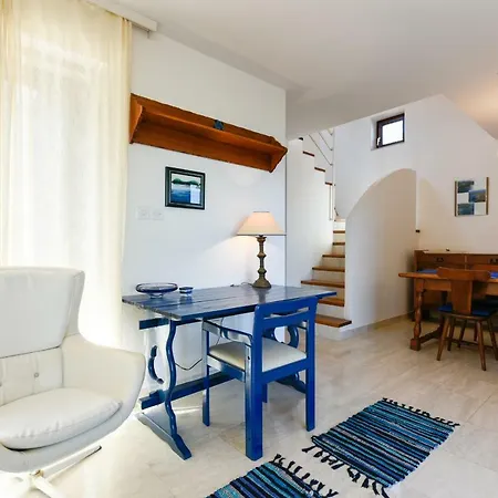 Villa Captain's Beach House Susica