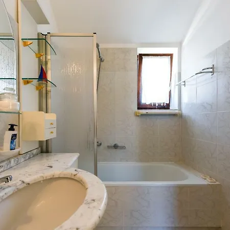 Captain's Beach House Villa *